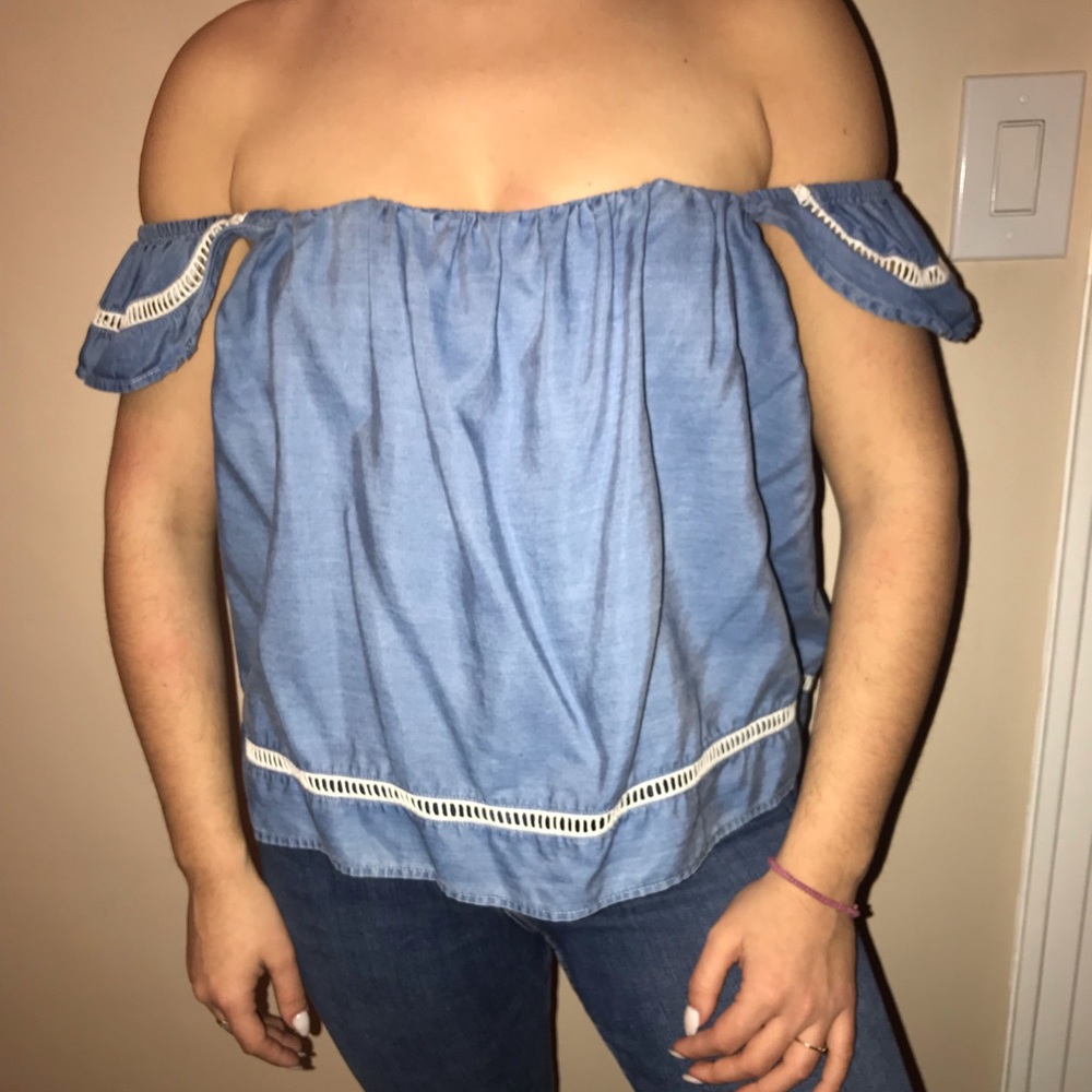 Denim sweetheart, cape sleeve top